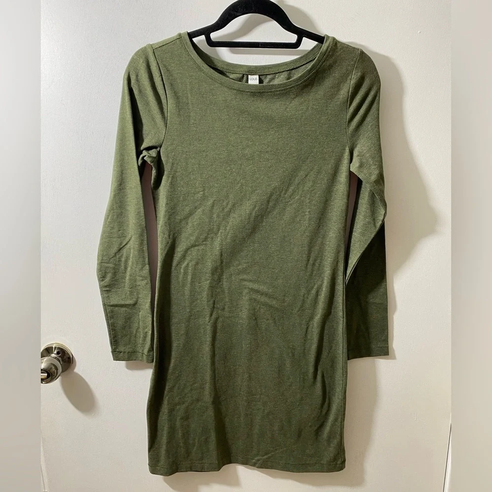 Lole’ long sleeve dress in olive green woman’s Sz XS.  F-01